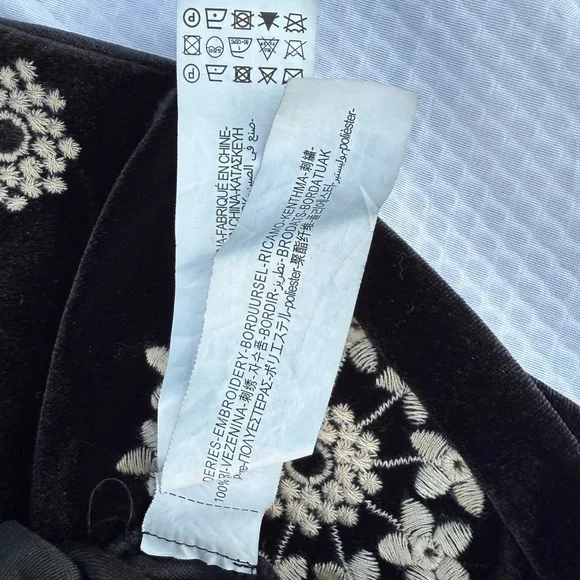 Zara Black Dress with White Floral Patterns - Picture 7 of 7